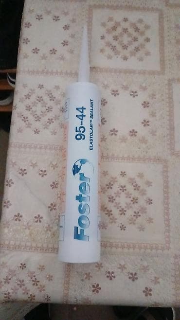 8 eddeddir.Artiq qaldi deye satilir .Foster 95-44 Elastolar Sealant –