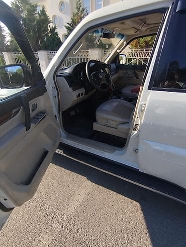 celiloglu ehtiyat hisseleri: Mitsubishi Pajero: 3 l | 2007 il 323000 km Ofrouder/SUV — 7