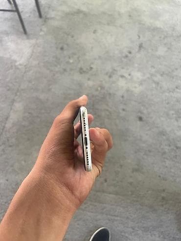 airpods pro 1: IPhone SE 2020, Ağ, Barmaq izi — 3