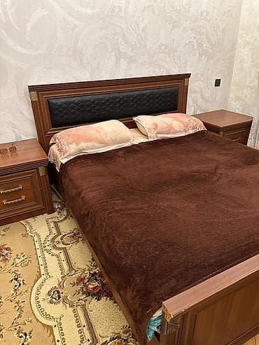 трюмо в прихожую: Двуспальная кровать, Шкаф, Комод, Трюмо, Б/у — 1