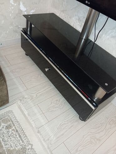 ikinci əl sac: Tv altı satılır80manat — 1