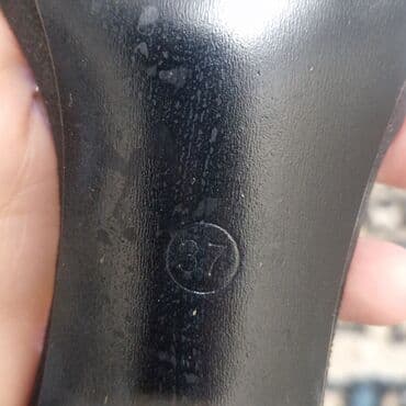 Alfa Romeo: Ölçü: 37.5, rəng - Qara, İşlənmiş — 5