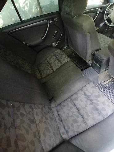 traktor te 150: Mercedes-Benz C-Class: 2.5 l | Sedan — 5