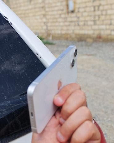 ev telefonu: Satılır İphone 13 zavodu hər şeyi usdunde verilir zavod pil 93 isdeyen — 7