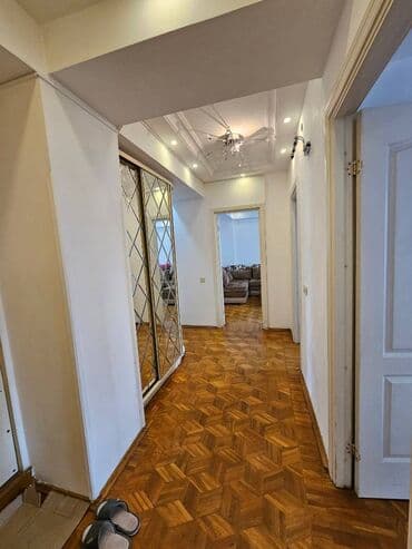 kv ev: Mənzil kirayə verilir. Nərimanov metro stansiyasına piyada 5 dəqiqəlik — 4