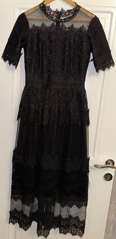 300 azn alınıb. Bir dəfə geyinilib. Heç bir problemi yoxdur