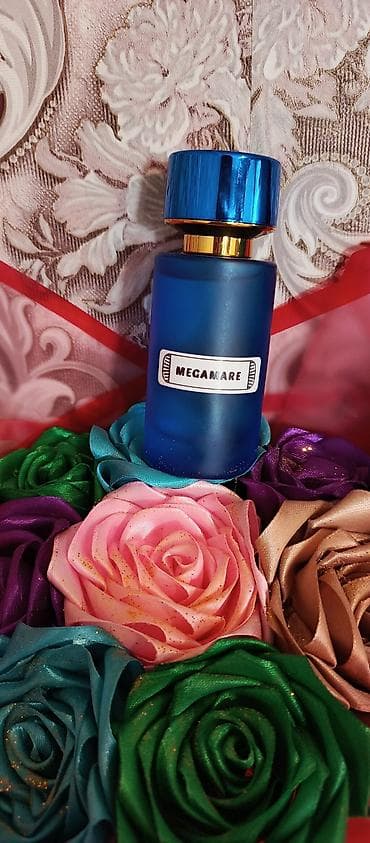 brend kişi ətirləri: Qoxusu gunlerle Qalici Etrlerdi Maqazin Baxlanib deye ucuz satilir — 2