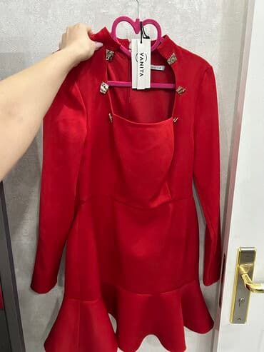 коктейльные платья в баку: Temiz turk malidir, yari qiymete satilir 100azn. 40 razmer, amma — 1