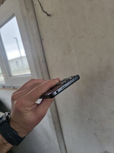 Kabrolar: Poco X5 Pro 5G, 256 GB, rəng - Qara, Sensor — 4