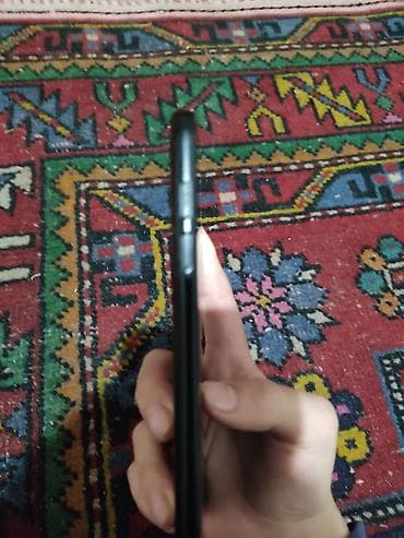 2 ci el iphone 6: Samsung Galaxy J4 2018, 16 GB, rəng - Qara — 3