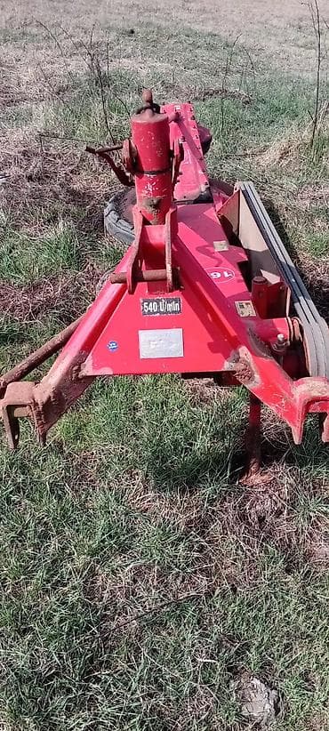 Köhnə tip fırlanan otbiçən (diskli çalyan) – traktora 3 nöqtədən