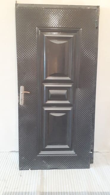 Furnitura və aksessuarlar: Dəmir giriş qapısı

hundurluk.2.06 eni 1 metr — 2