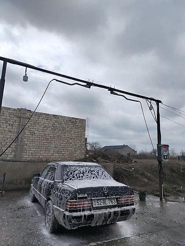 kia maşınlar: Mercedes-Benz 190 (W201): 1.8 l | 1993 il Sedan — 3