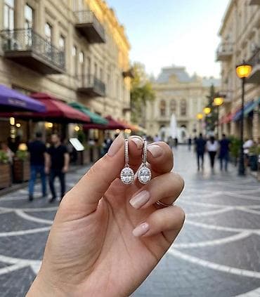 Şəxsi əşyalar: Gumuslerin satiwi sifairiwi catdirilmasi — 2