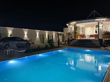 Квартиры: 300 м², 4 комнаты, С бассейном — 10