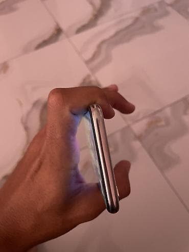 ipone x barter: IPhone X, 64 GB, White Titanium, Face ID — 4