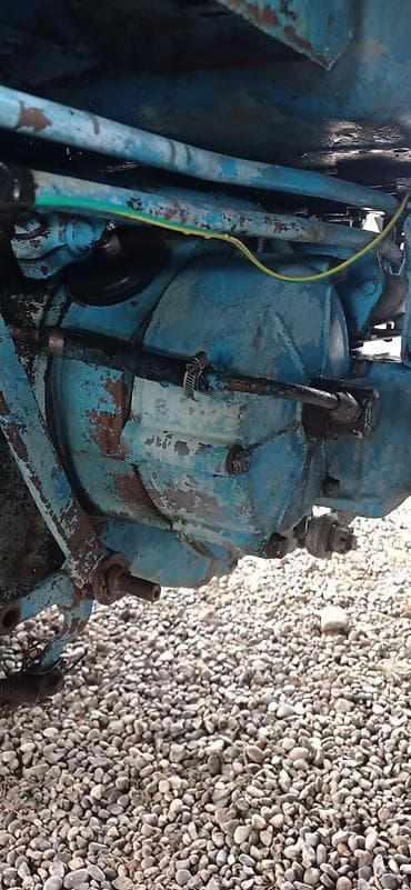 ezik mawinlar: Satılır traktor zavodu ili 1990 — 8