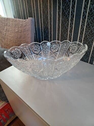 sade alçipan fiqurlari: Dekorativ əşyalar dəsti - İtlə kompozisiyalı masa saatı: Qara-bürünc — 8