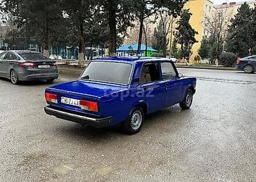 hyundai elantra qapi: Kredit ilkin odeniw 1500 azn 14 ay 320 azn qalib. mawinin ustune 1100 — 3