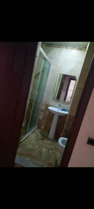 qara qarayev kiraye evler ucuz qiymete: Xırdalanda Kristal abseronda 13 mertebeli binanın 13-cü mərtəbəsində — 5