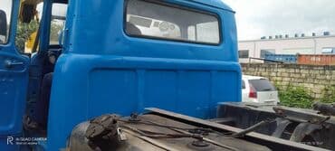 3 kameralı videoregistrator: Kranlı yük maşını – ZIL şassi üzərində quraşdırılmış sarı oxlu — 5