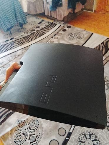 Sony PlayStation 3 (PS3) Slim oyun konsolu. Təcili satılır . Evdə