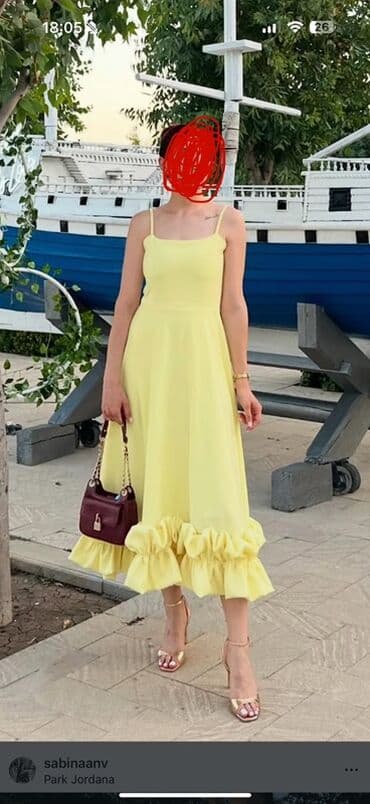 Boşqablar: Djevastudio-dan 320 azn alınıb 150 azn satılır 1 dəfə geyinilib s-xs — 1