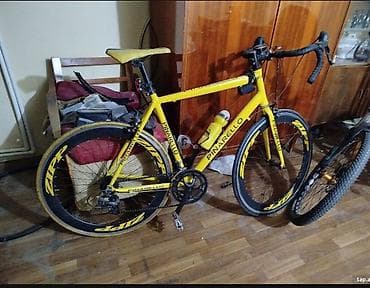 velosiped satisi 24: Yol velosipedi – Pinarello üslubunda, sarı rəngli Xüsusiyyətlər: - — 3
