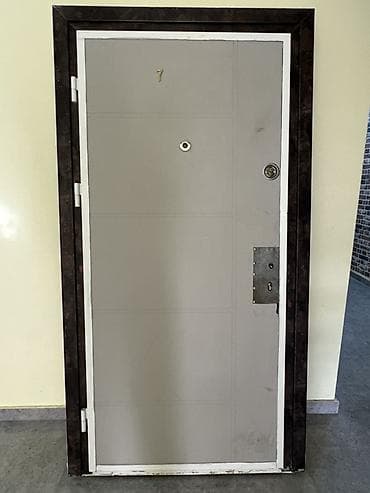 Giriş qapısı (seyf qapı) Seyf türk qapısı Ölçülər stnadart 96*2.05 İç