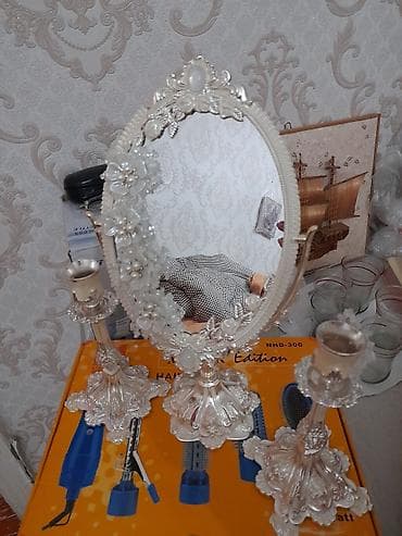 Услуги: Gümüşü rəngdə bəzək dəsti: oval masaüstü güzgü və 2 şamdan - Klassik — 2