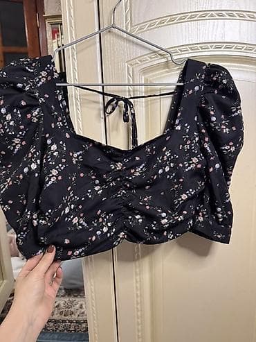 boyfrend şalvar: MOLLIS qadın bluzu - Rəng/naxış: qara fon üzərində xırda çiçək printi — 2