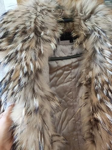 hicab geyim: S-M razmere gedər.2-3 dəfə geyinilib.Xarice kocuruk deyə satıram.450 — 3