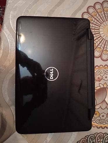 Dell Inspiron noutbuk Xüsusiyyətlər: - Ekran: 15.6" - Prosessor