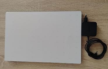 wireless adaptor: İntel Celeron N4020 Ram 4 Gb DDR4 İntel UHD Graphics 600 128 gb ssd — 2