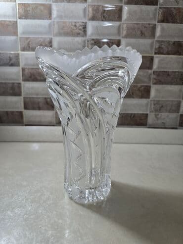 Bitkilər: Bir vaza, Xrustal — 3