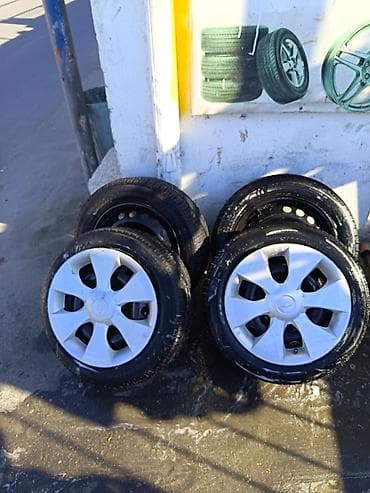 4 bolt R15 diki tekerdi