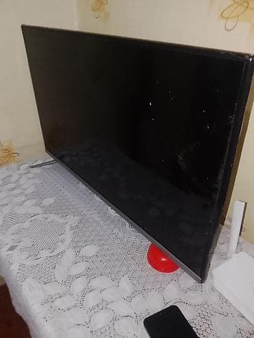 Zavcat kimi satılır. LED televizor, təxminən 32–40 düym diaqonal — 1