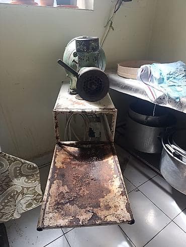 et ceken maşın: Sumqayit seherinde sadliq sarayi ucun et ceken masin satilir.yaxsi — 2