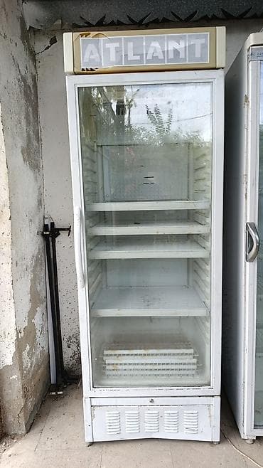 ATLANT vitrin tipli soyuducu - Şüşə qapılı, dik duruşlu kommersiya — 1