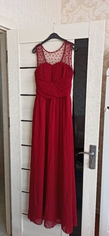 uzun qizil sirqalar: 1 dəfə geyinilib. Ölçü S/36 — 2