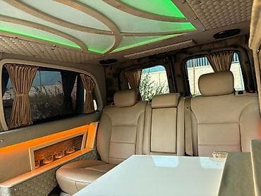 Mercedes-Benz Viano — 8