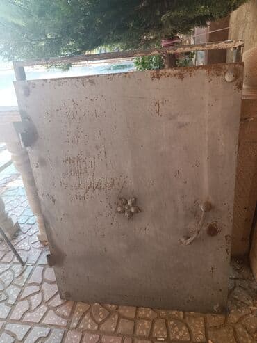 Podval üçün İşlənmiş Giriş qapısı Çərçivə ilə, Zəmanətsiz, Ödənişli quraşdırma, Ünvandan götürmə