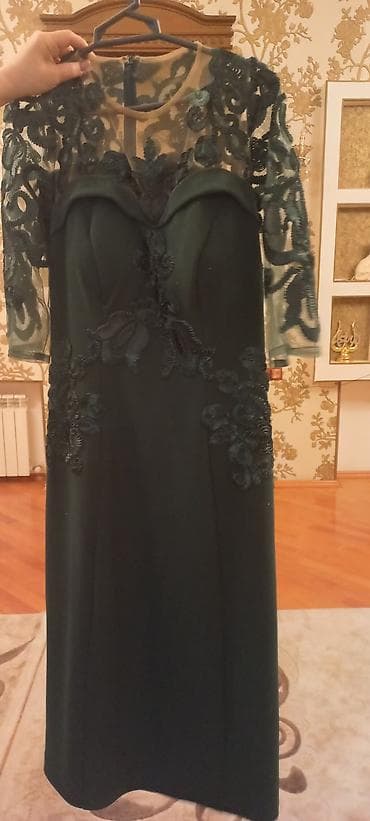 Zərif ziyafət/libas - Rəng: tünd yaşıl (emerald tonları) - Model lalafo.az -da Zərif ziyafət/libas - Rəng: tünd yaşıl (emerald tonları) - Model