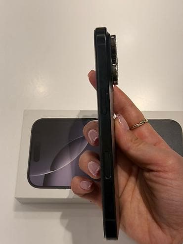 iphone 12 max: IPhone 16 Pro, 128 GB, Black Titanium, Barmaq izi, Simsiz şarj, Face ID — 2