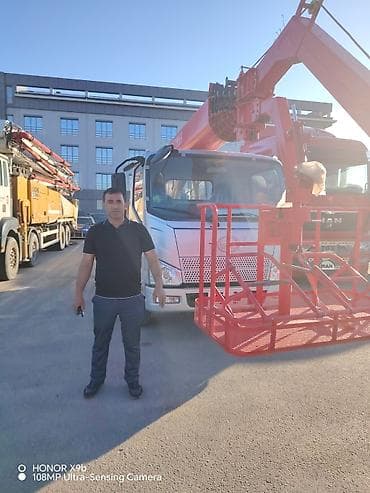 Avtokranlı yüksəklikdə işləmə səbəti olan xüsusi təyinatlı texnika