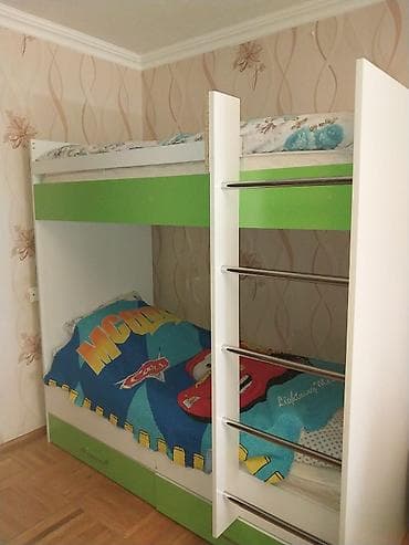 matras sumqayit: İki mərtəbəli kravat – matraslarla birlikdə. Ölçü: 187 x 90 sm. Rəng — 1