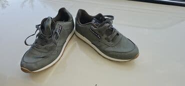 krosovka: REEBOK KRASOFKA 41RAZ GEDİR
MENE BALACA OLDU — 3