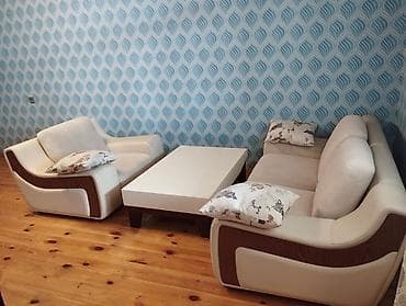 divan olcusu: Mebel dəsti – 3 hissə - 3 yerlik divan - 1 yerlik geniş kreslo - — 1