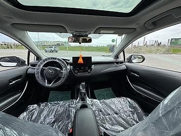 changan benni mini: Toyota Corolla sedan – ağ rəng, hibrid. Texnologiya və avadanlıq: - — 1