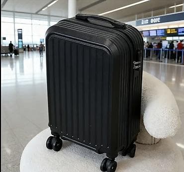 Yeni
Çamadan S ölçü
Reng- Qara
Uzunluq 55 sm
Eni 33 sm
Dərinlik 20 sm